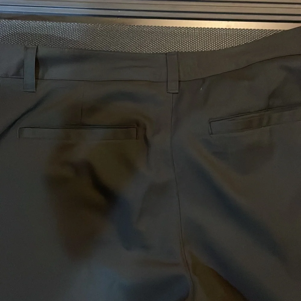 Mens Fila golf shorts - Picture 3 of 3
